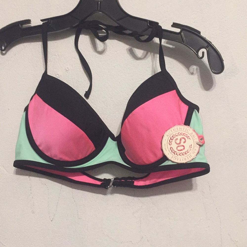Women’s tops